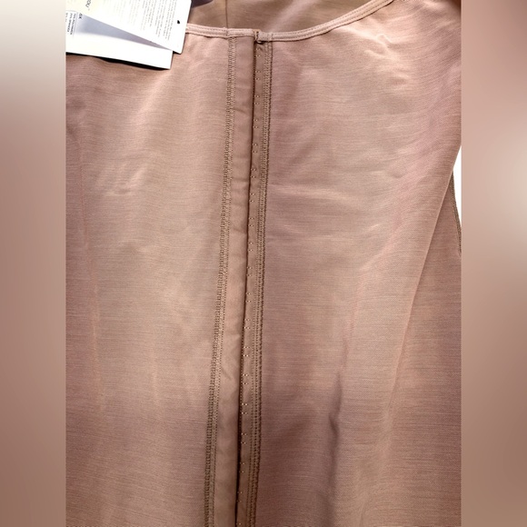 Mapale Cross Back Support Mid Leg Shapewear F505X, Size 3X, Mocha, NWT - Picture 3 of 7